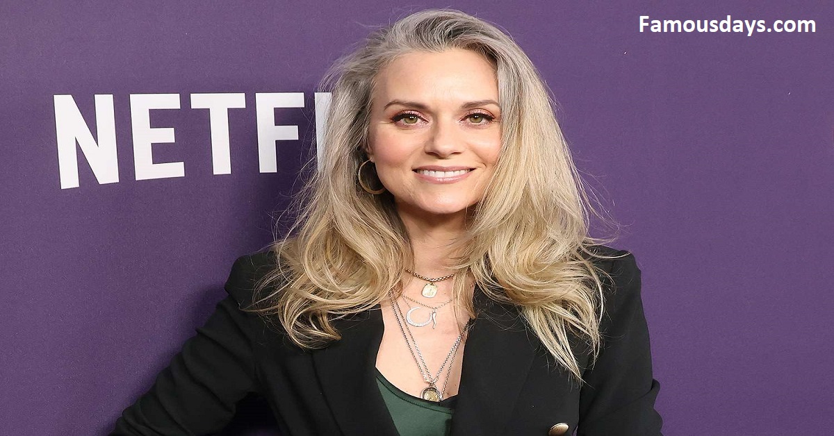 Hilarie Burton Photos